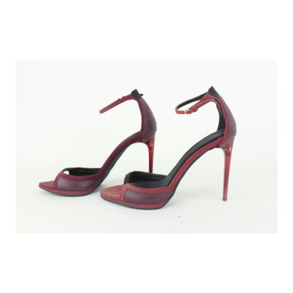 Burberry Bordeaux Berry Larkspur Platform 220bur71